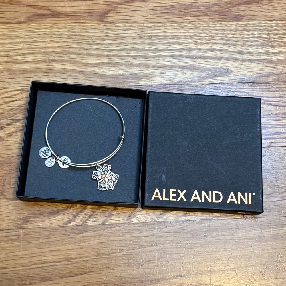 Alex and Ani Harry Potter Hogwarts Crest Charm Adjustable Bracelet Jewelry